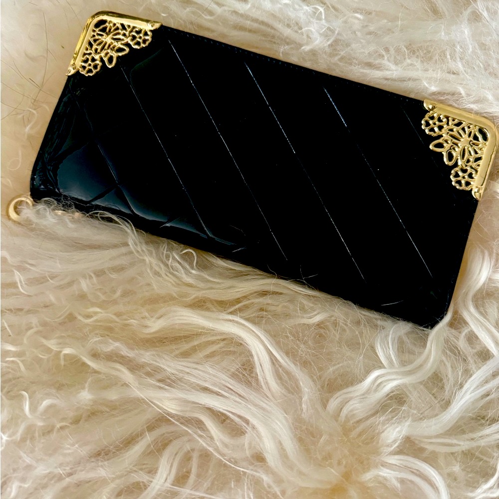 Chic  Sleek Brand New Dolce Sinfonia Beverly Hills Wallet
